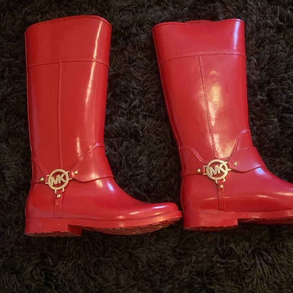Michael Kors red rain boots size 8 - Picture 2 of 2